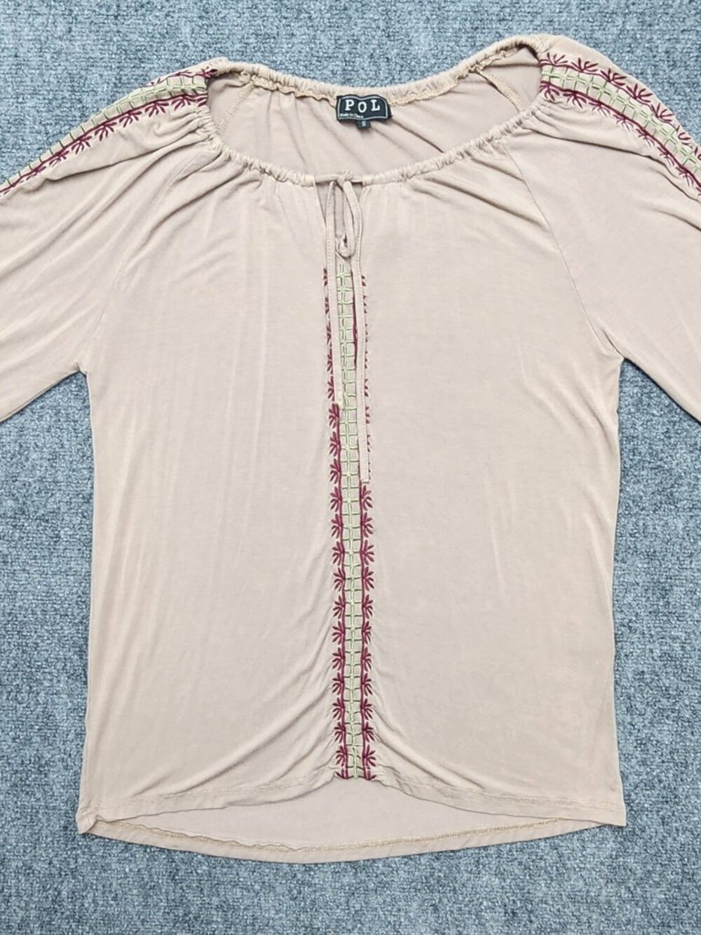 POL Clothing Embroidered Boho Blouse Taupe Beige Pink Green S